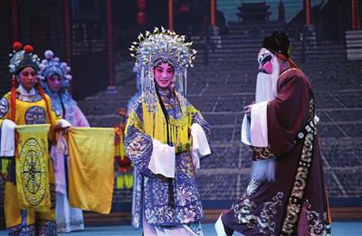 月 日 ,在银川市文化艺术馆剧场,宁夏演艺集团秦腔剧院的演员在表演