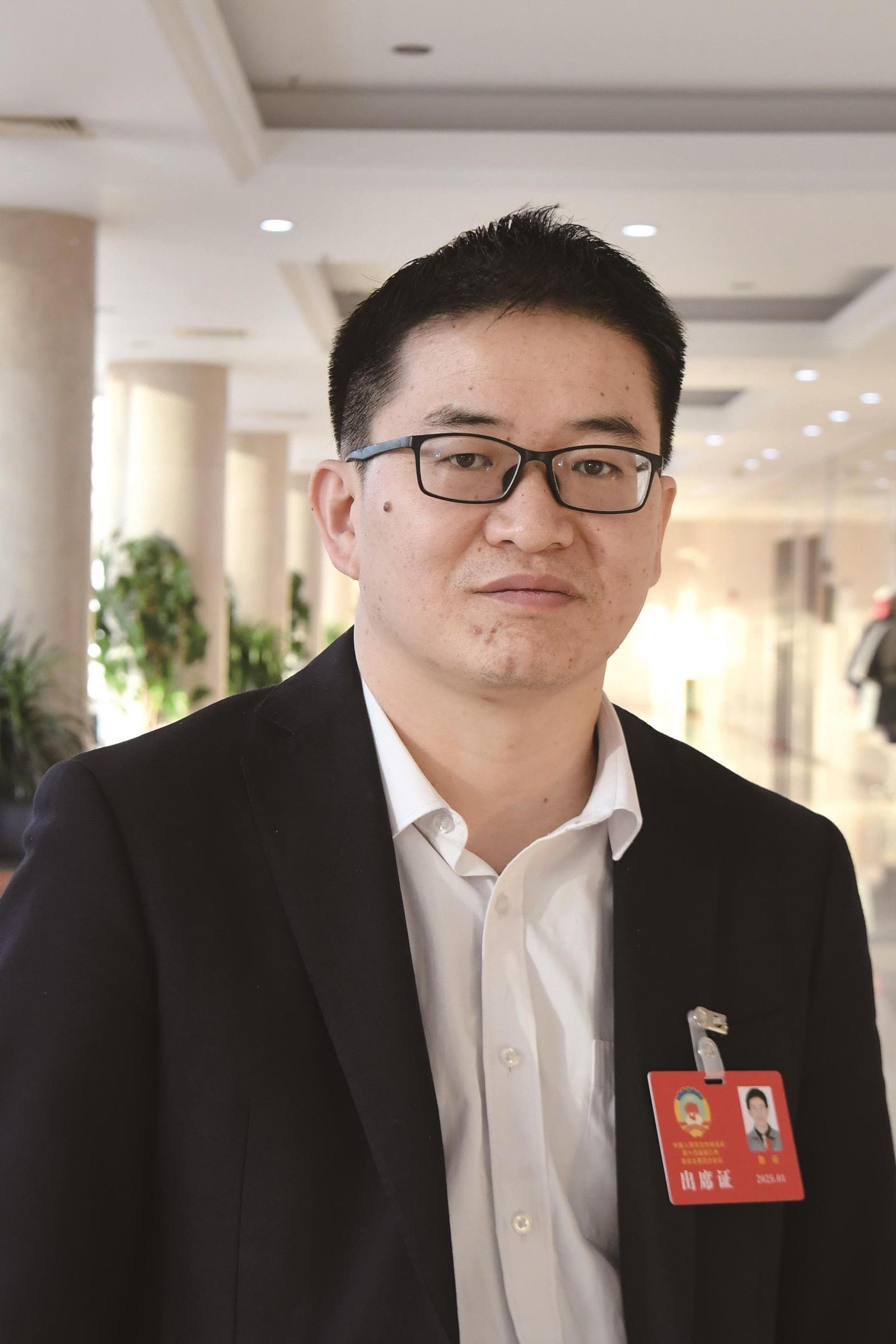 群策群力谋思路